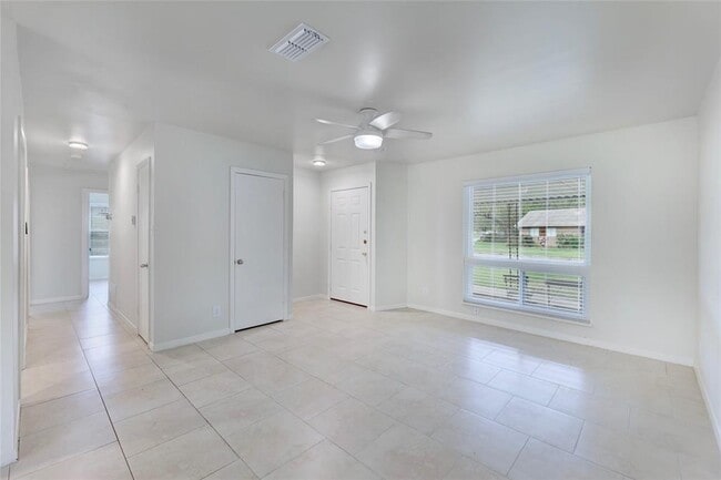Photo - 2713 Friar Tuck Ln