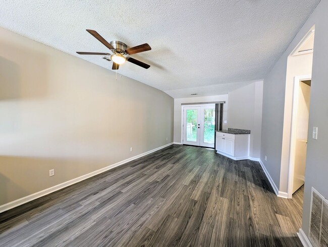 Photo - 1917 Tischer Rd Unidad A