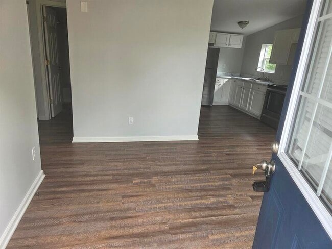 Photo - 170 Habig St