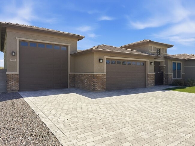 Photo - 5543 N 107th Ln