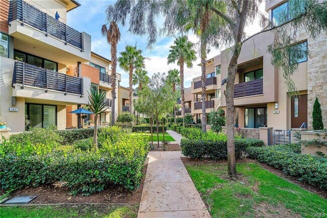 Photo - 5828 S Sparrow Ct