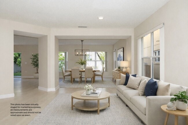 Photo - Beautiful 4 bedroom 2.5 bath at Remington gated community in Kissimmee