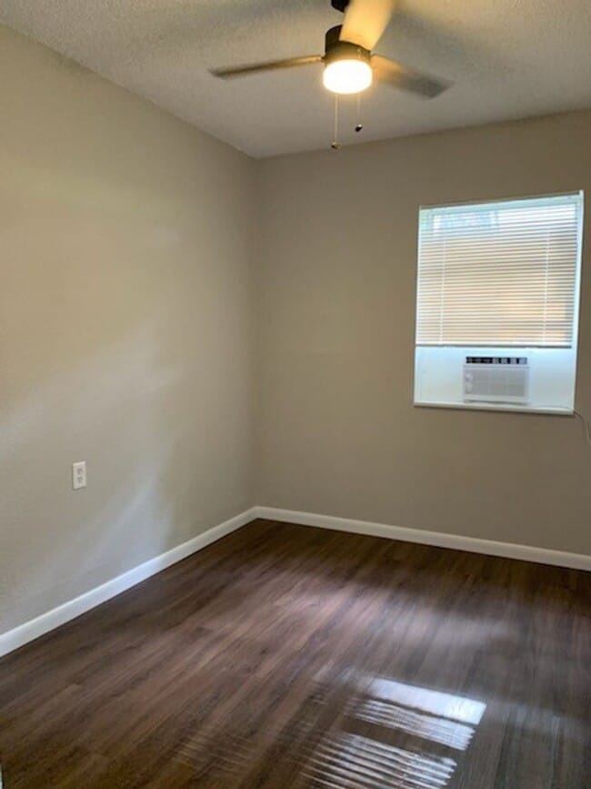 Photo - 665 W Osceola St