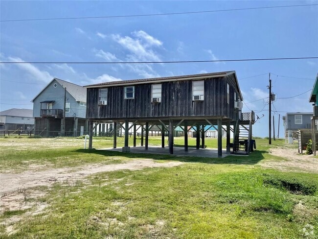 Building Photo - 1111 Surf Dr Rental