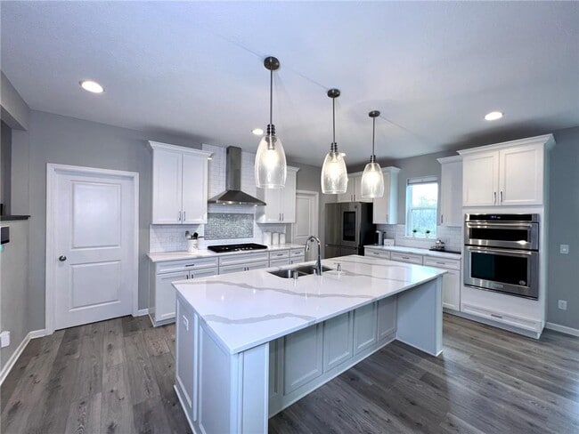 Photo - 15633 Dakota Ave