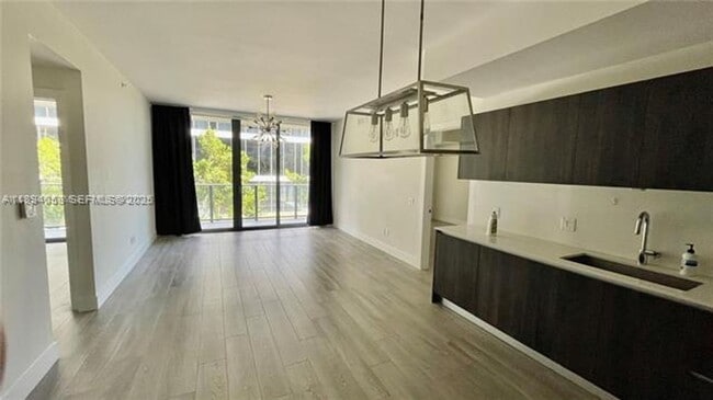 Photo - 2960 NE 207th St Unit 2960 NE 207th St  609