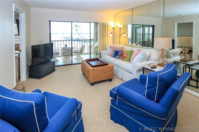 Photo - 4540 NE Sandpebble Trce Unit 203
