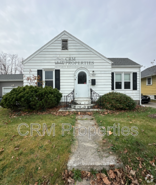 Building Photo - 1907 S Webster St Rental