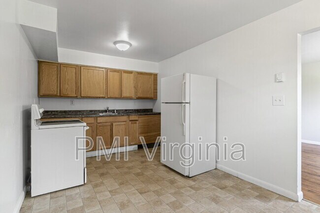 Photo - 2421 Courtney Ave Unit Apt 3