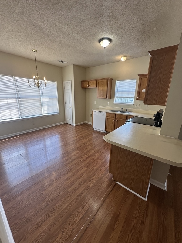 Photo - 7733 Lipscomb Dr