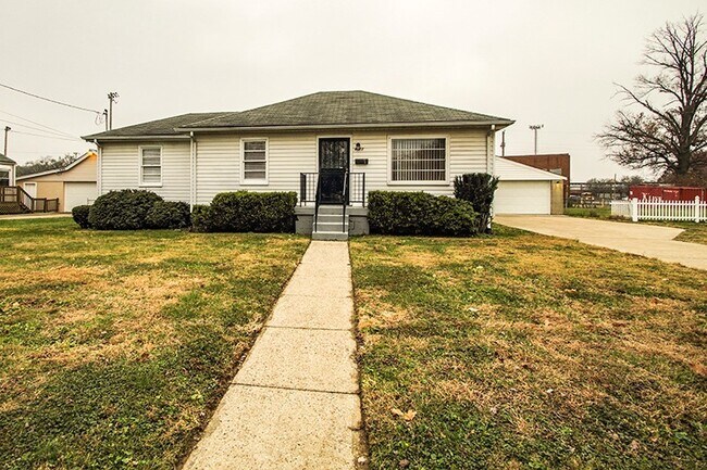 Photo - Completely Renovated 3 Bedroom 1 Bathroom Home