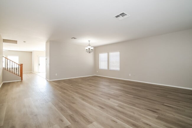 Photo - 2413 W Chipman Rd