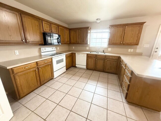 Photo - 801 Hickory St