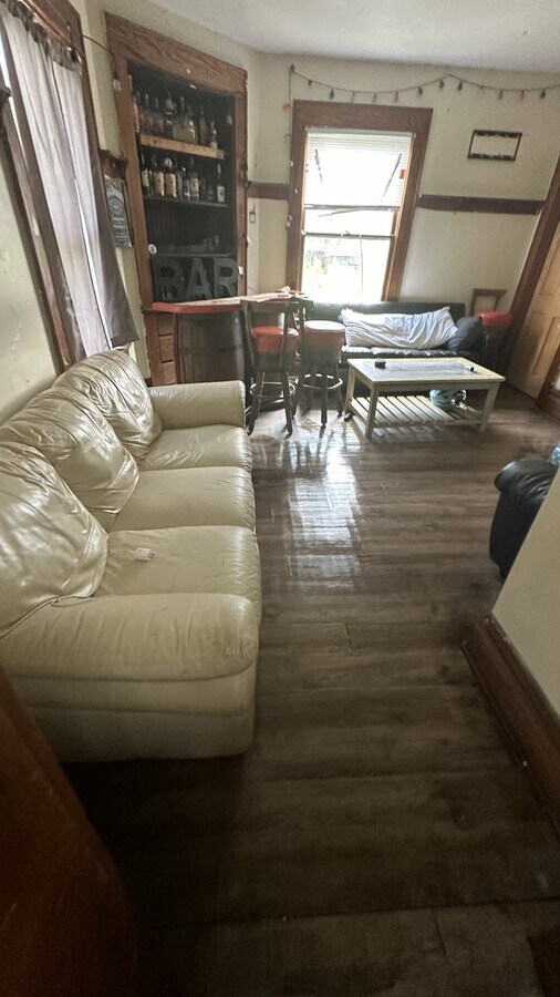 Photo - 751 Willey St Unit B