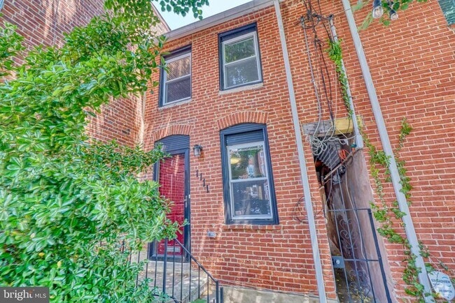 Building Photo - 1111 Riverside Ave Rental