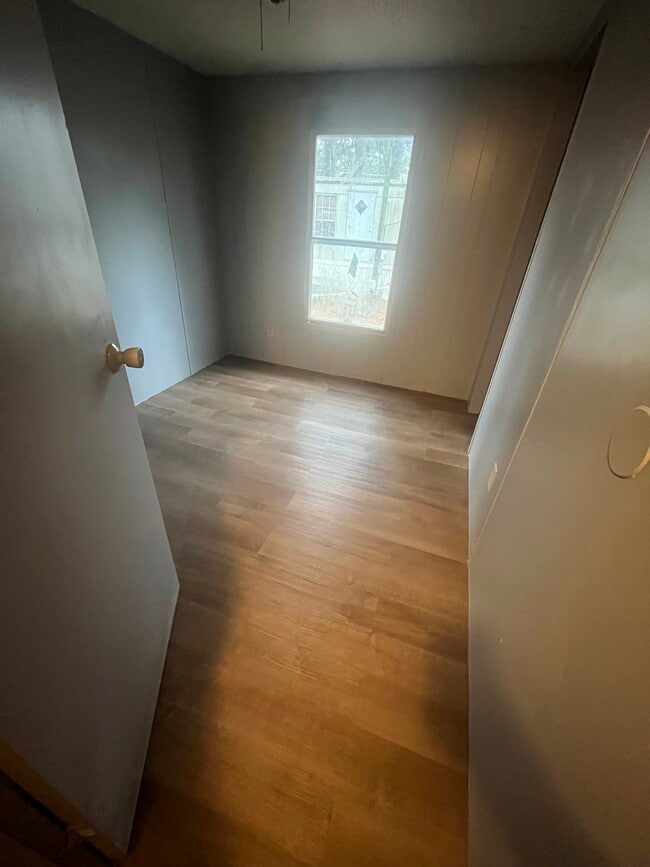 Photo - Trailer 2 Trailer