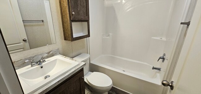 Photo - 238 Magnolia Pl