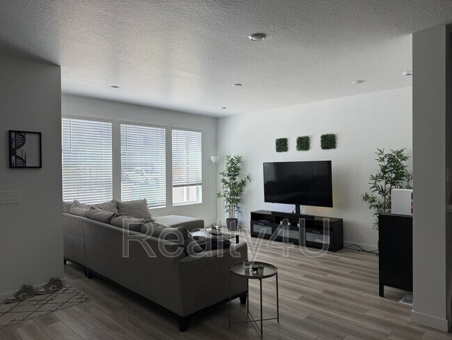 Photo - 10026 Dorado Wy