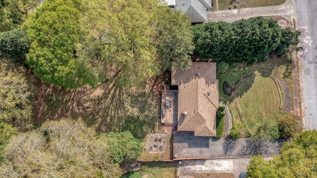 Photo - 1416 Hilltop Dr