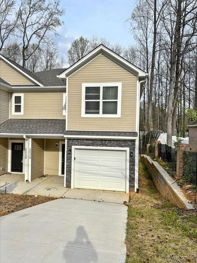 Photo - 2026 McDonald Dr House