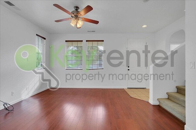 Photo - 10923 Oakham Dr