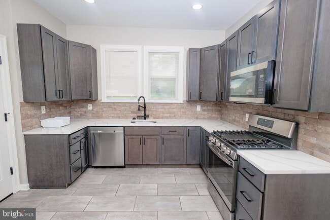 Photo - 140 Delsea Dr S