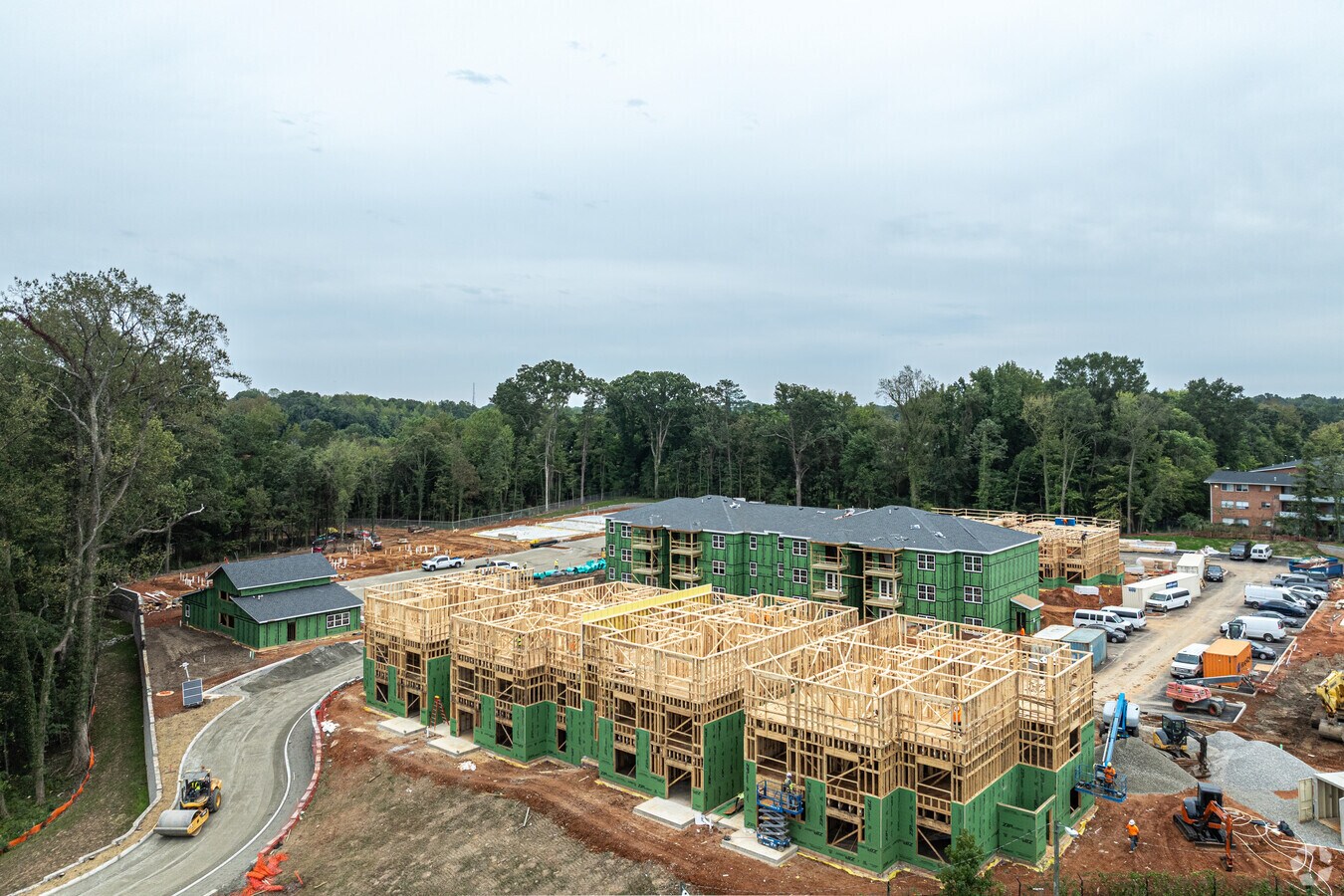 Photo - 700 W 44th St