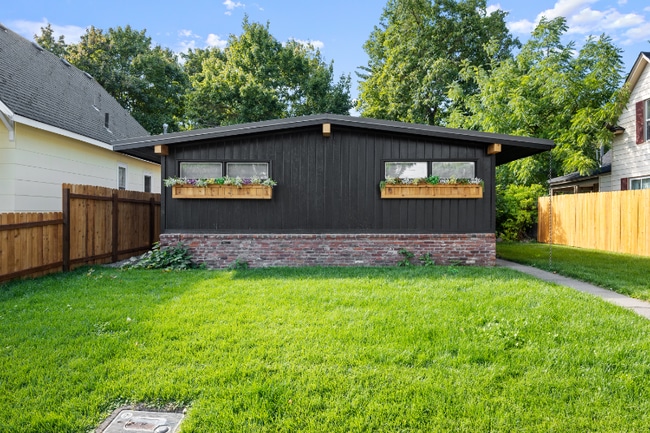 Photo - 945 N 7th St