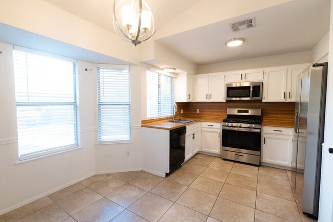 Photo - 1606 Gatlinburg Dr
