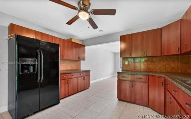 Photo - 11120 NW 6th Ave