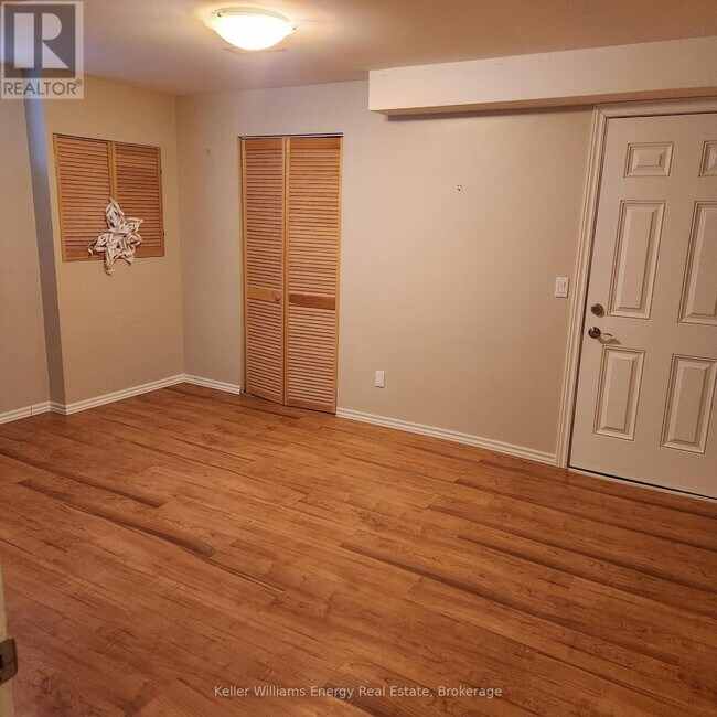 Photo - 1297 Kettering Dr