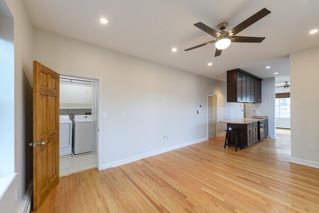 Photo - 87 Atherton St