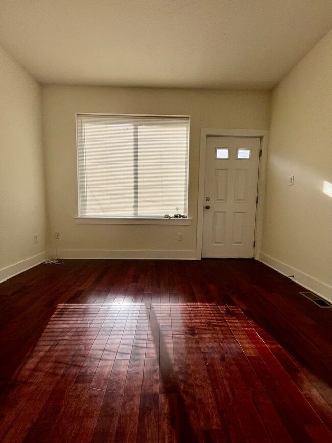 Photo - 1706 Arlington St Unit A