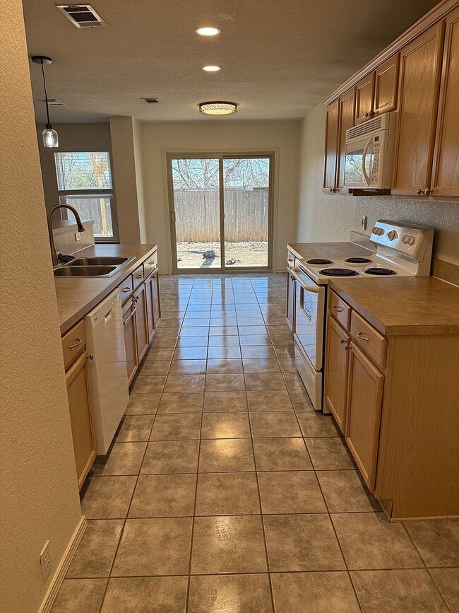 Photo - 1206 Pintail