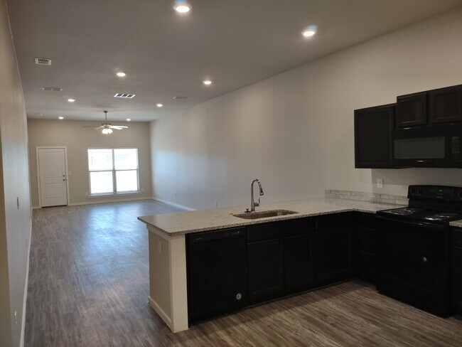 Photo - 1629 133rd St