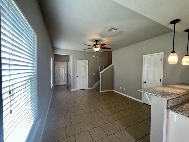 Photo - 2103 Azlin Pl