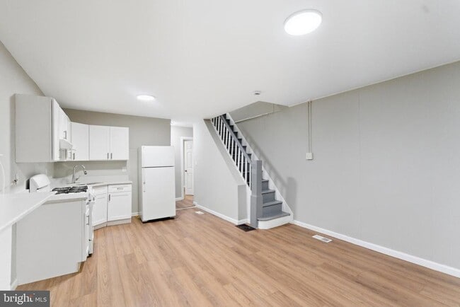 Photo - 3739 N Franklin St