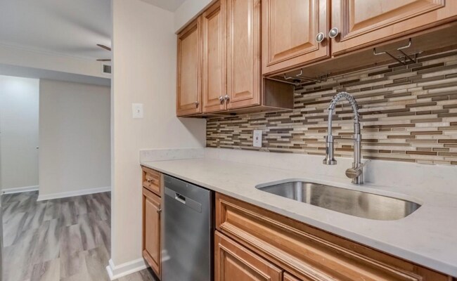 Photo - 7135 Donnell Pl Unit A1