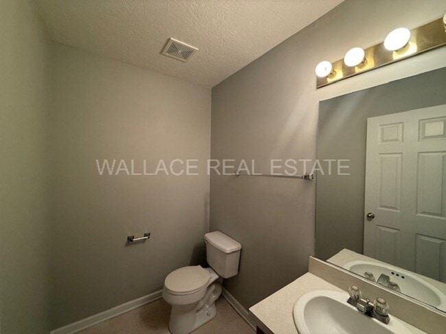 8206 Gallaher Station Dr