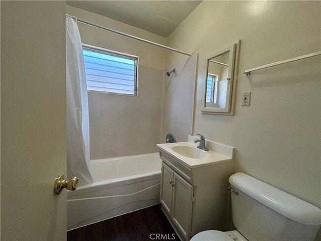 Photo - 327 W Carson St Unit 11