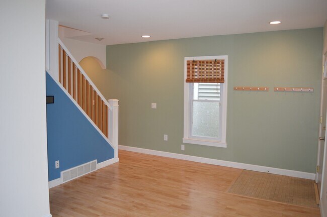 Photo - 209 N Ingersoll St