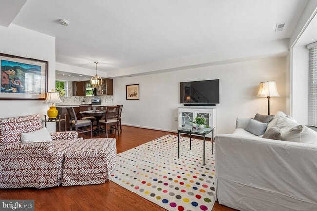3812 Jason Ave