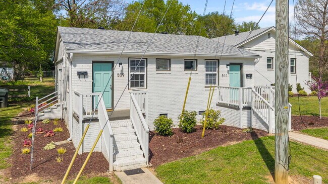 Photo - "Charming 1-Bed Gem at 509-511 Cape Ave, Raleigh – Your Cozy Retreat Awaits!" Unidad 511