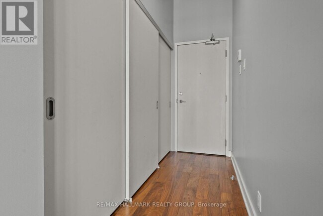 Photo - 360 McLeod St Unit 716