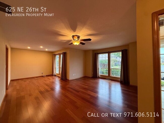 Photo - 625 NE 26th St