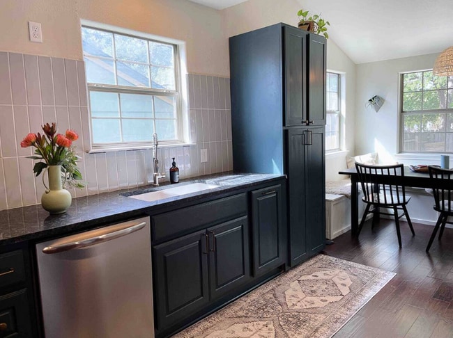 Photo - 7018 Crosswood Dr