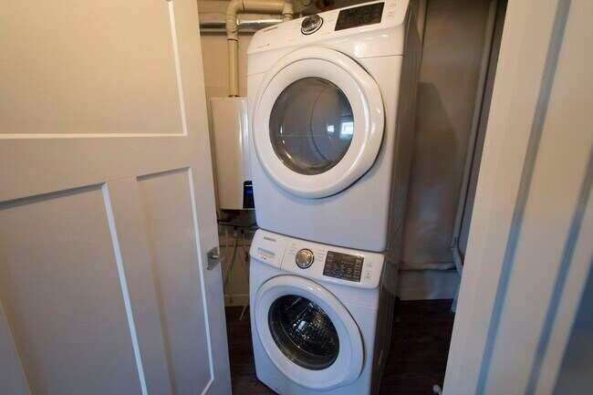 Photo - 10103-102 102 Ave Unit 104 - O