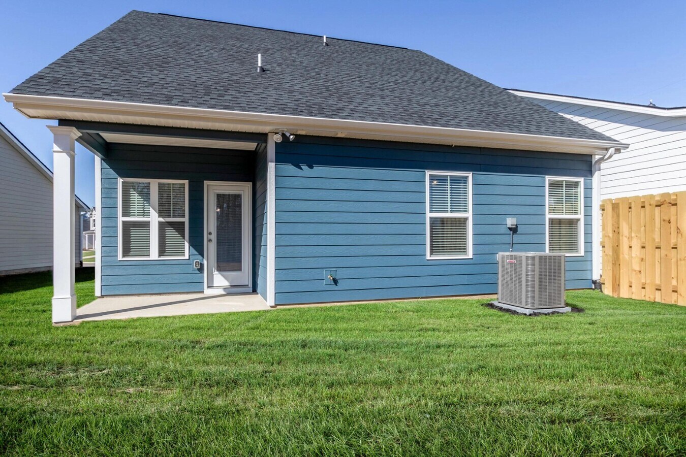 Photo - 715 Camden Cir