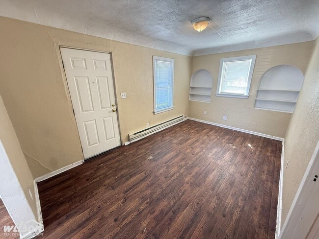 Photo - 1403 W Lincoln Ave Unit A