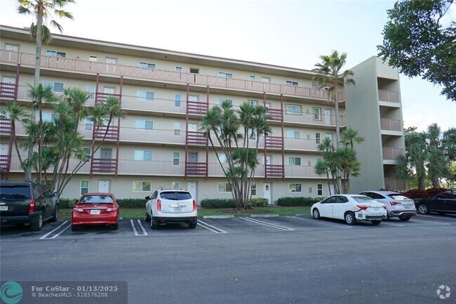 Building Photo - 2216 N Cypress Bend Dr Unit 509 Rental